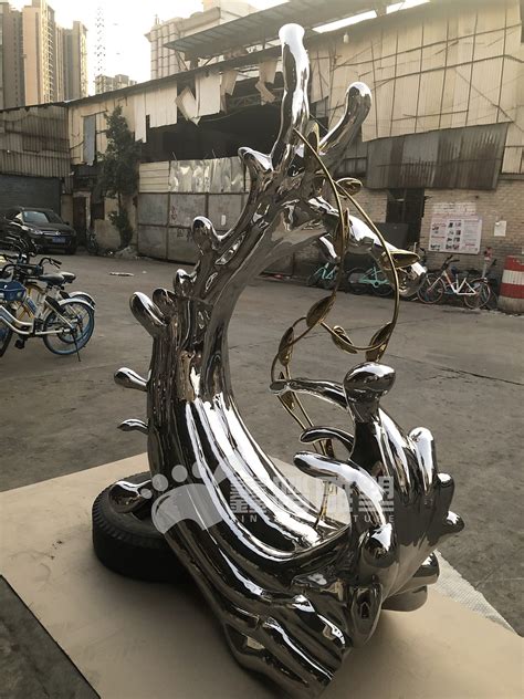 上海园林不锈钢雕塑定制