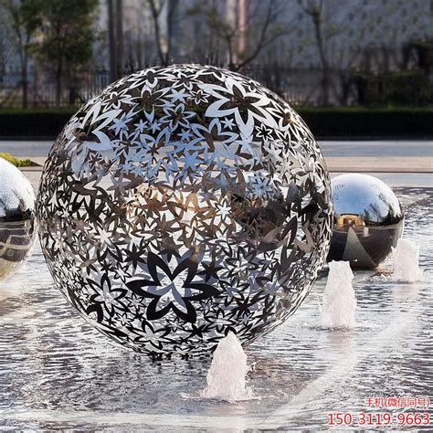 不锈钢水景镂空球雕塑制作