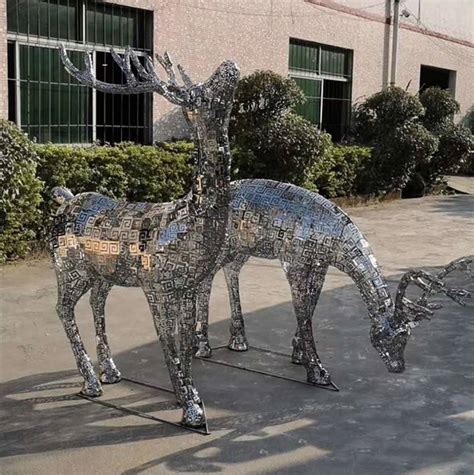 不锈钢镂空动物雕塑设计与制作