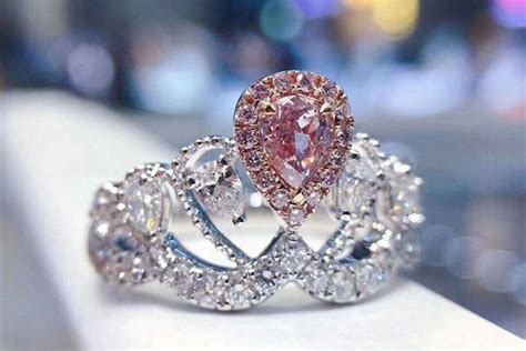 世界上最贵的钻石戒指