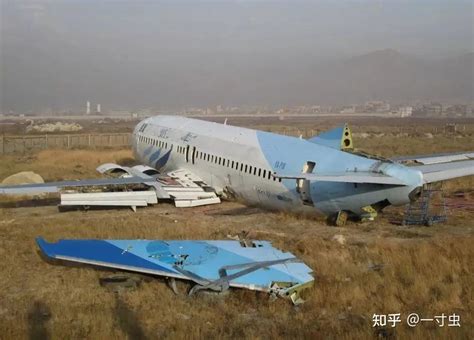 东航132人客机坠毁原因