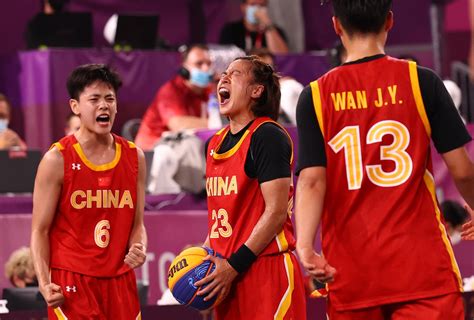 中国三人女篮夺得铜牌