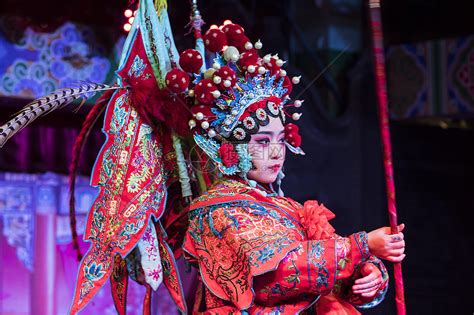 中国人在外国表演戏曲鬼步