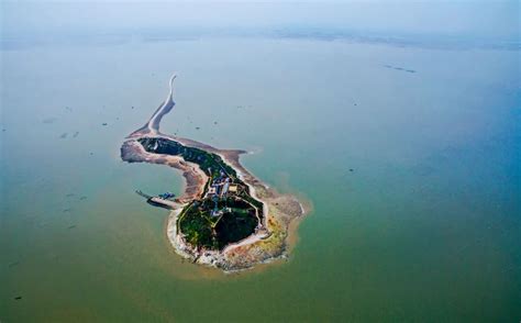 中国拍卖一个无人岛