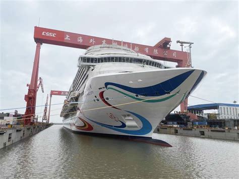 中国首艘国产大型豪华邮轮