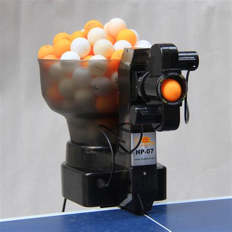 乒乓球自动发球机视频