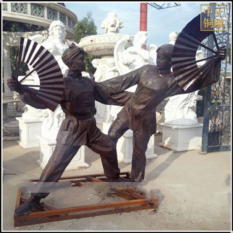 云南人物雕塑生产厂家