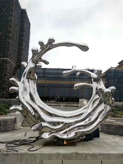 云南大型景观不锈钢雕塑艺术品