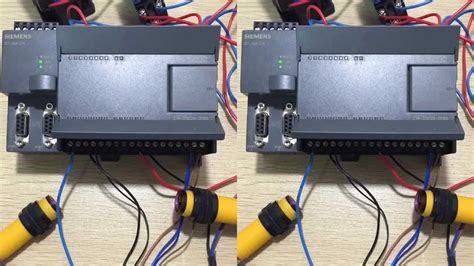 位移传感器和plc之间接线