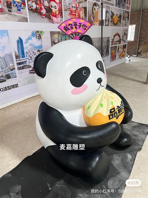 佛山玻璃钢卡通熊猫雕塑生产基地