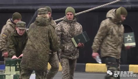 俄军士兵放下武器拒绝与乌军对战