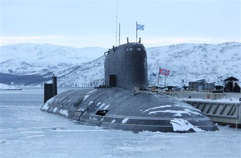 俄太平洋舰队接收三艘潜艇
