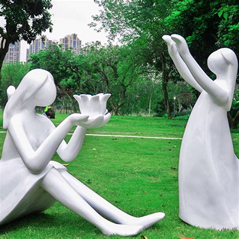 公园景观玻璃钢人物雕塑加工