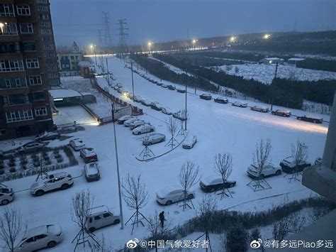 内蒙古乌兰下雪雪崩