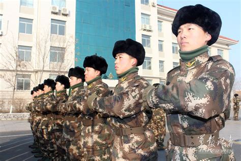 内蒙古武警新兵视频