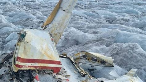 冰川融化现坠机残骸是哪家飞机