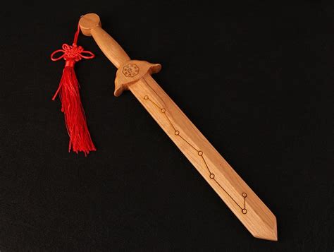 几十年的桃木剑