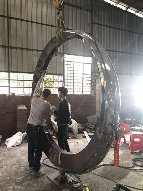 北京不锈钢雕塑锻造工艺流程视频
