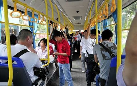 北京带孩子坐公交不让座
