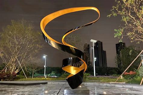 北京现代雕塑玻璃钢