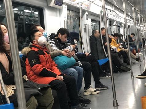 北京西站必须戴口罩吗