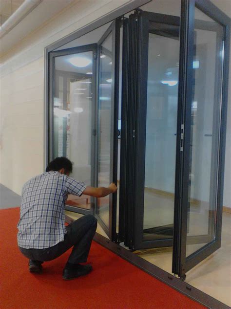 南昌专业做家装门窗玻璃钢化厂