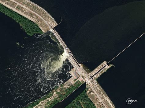 卡霍夫卡大坝被炸损失估算
