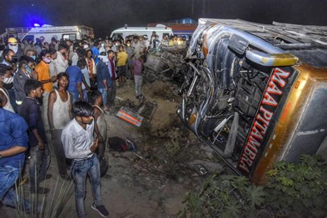 印度北方邦车祸5人死亡
