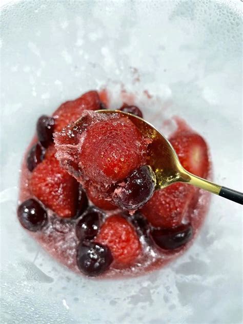 吃冰点草莓