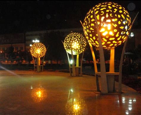 哈尔滨玻璃钢雕塑灯价格