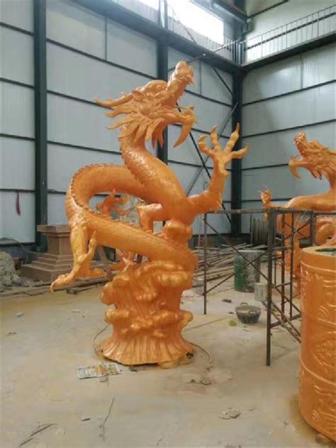 唐山玻璃钢雕塑加工厂