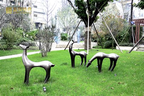 四川玻璃钢园林艺术雕塑