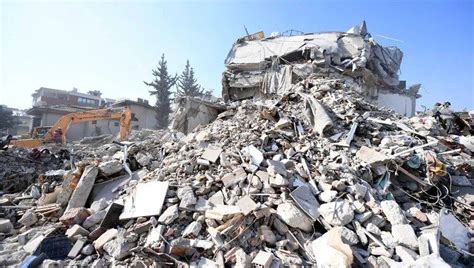 土耳其彻查地震大量建筑倒塌问题