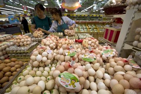 土鸡蛋和超市买的鸡蛋完全不一样