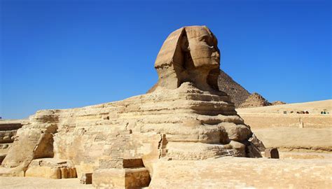 埃及金字塔高多少米