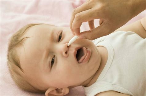 小孩偶尔流鼻血是什么原因引起的图片