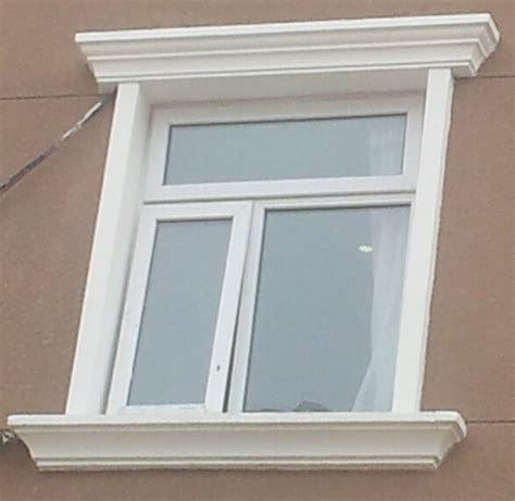 外墙窗户顶部如何装饰