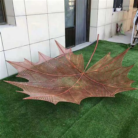 大型不锈钢树叶雕塑定制