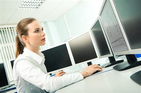 女生学计算机网络技术