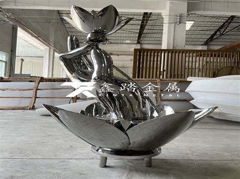 安徽公园异形不锈钢小品雕塑工厂