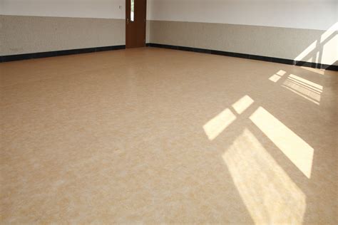 家用地板可以做运动地板用吗