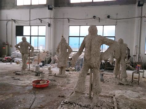 巴彦淖尔玻璃钢雕塑制作