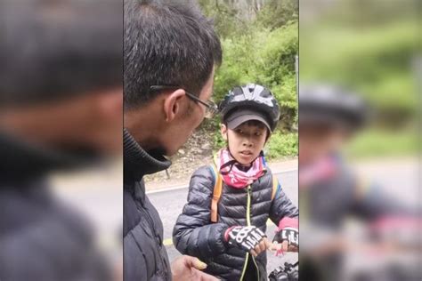 带8岁小男孩自驾西藏