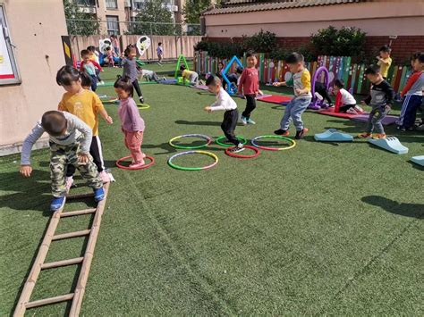 幼儿园小班户外体育游戏