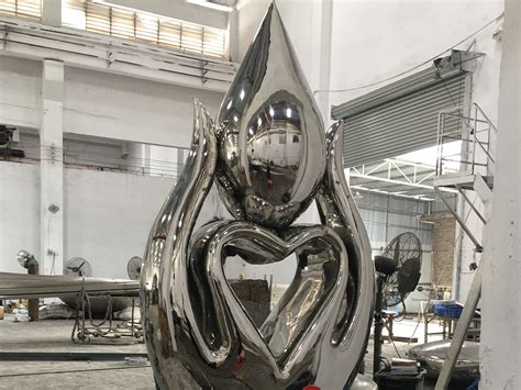 广东异形不锈钢雕塑定制厂家