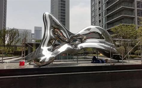 广州大型不锈钢雕塑批发