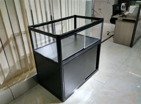 广西玉林铝合金玻璃展示柜