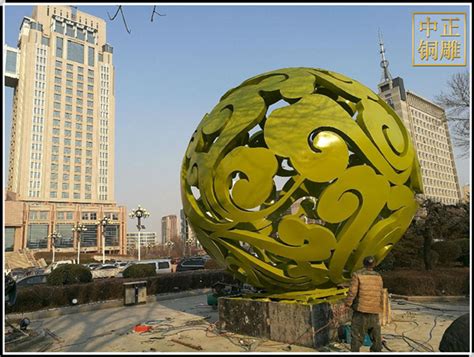 彭水广场玻璃钢雕塑生产厂家