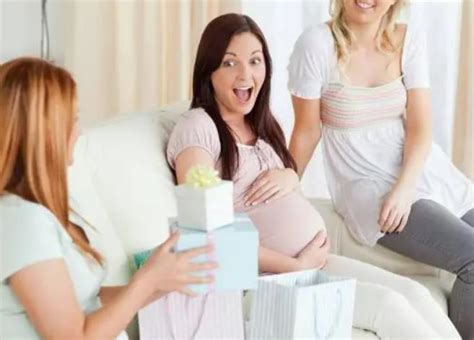 怀孕后去社保局需要什么东西