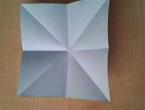 怎么装饰正方形的白纸